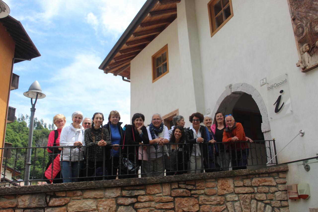 Greeters del borgo Passeggiate gratuite con la gente di San Lorenzo Dorsino